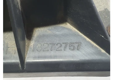 Carcasa filtru aer 13272757 Opel Astra J (2009 - 2012) - miniatura 4
