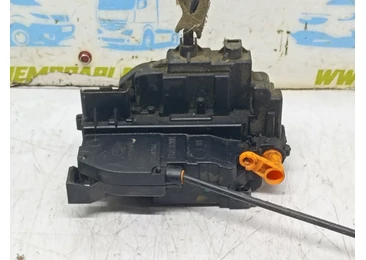 Broasca stanga fata 805030008R Renault Master 3 (2010 - 2015)