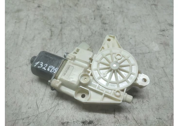 Motoras geam dreapta spate A2048200642 Mercedes Benz C-Class W204/S204/C204 (facelift) (2011 - 2015) om651.913
