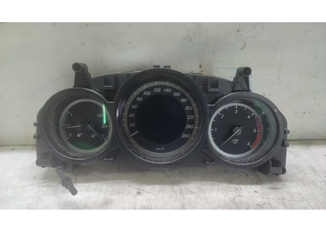Ceasuri de bord A2049005413 Mercedes Benz C-Class W204/S204/C204 (facelift) (2011 - 2015) 2.2 cdi om651.913