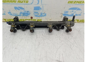 Rampa injectoare 036133320D Volkswagen Polo 4 (9N) (2001 - 2005) - miniatura 3