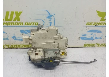 Broasca stanga fata 8E1837015AA Audi A4 B7 (2004 - 2008)