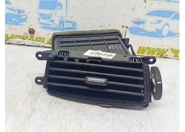 Grila ventilatie bord 97420-2L000 Hyundai i30 FD (2007 - 2010) 1.6 MPI G4FC