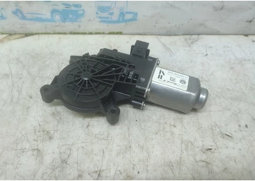 Motoras geam dreapta fata 6R0959802Q Seat Ibiza 4 (6J) (2008 - 2012) 1.4 benzina CGGB