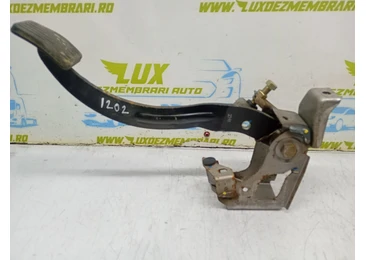 Pedala ambreiaj Hyundai Getz 1 (2002 - 2005) 1.1 MPI G4HD