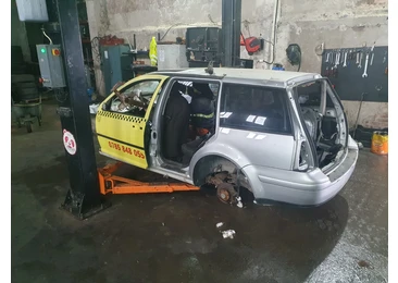 Volkswagen Golf 4 (1997 - 2006) - miniatura 1