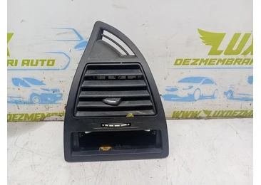 Grila ventilatie bord 9646338077 Citroen C4 1 (2004 - 2008) 1.6 hdi DV6TED4