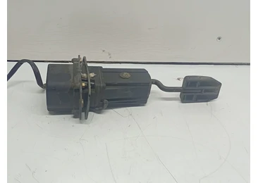 Pedala acceleratie 504152162 IVECO Eurocargo 2 (2002 - 2015) 3.9 d F4AE0481