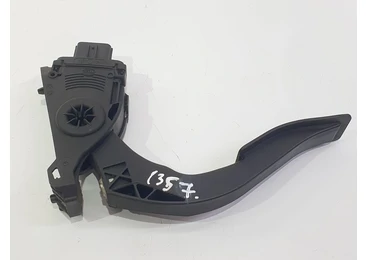 Pedala acceleratie 8k1723523a Audi A6 4G/C7 (2010 - 2014) 3.0 bi-tdi 3.0 bi-tdi CGQB