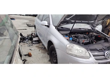 Volkswagen Golf 5 (2003 - 2009) - miniatura 4