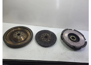 Kit ambreiaj volanta cu masa simpla 504100951 IVECO Eurocargo 2 (2002 - 2015) 3.9 d F4AE0481