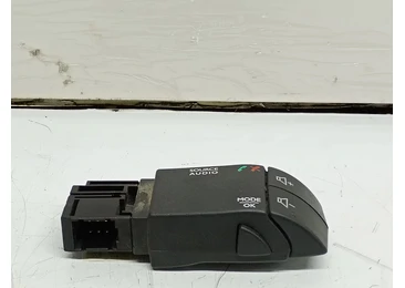Maneta comanda radio 255522448R Renault Clio 4 (2012 - 2020) 1.5 dci K9K608 K9K (608)