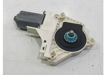 Motoras geam dreapta fata 8k0959802b Volkswagen Touareg 2 (7P) (2010 - 2014) 3.0 tdi CASA