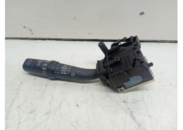 Maneta stergatoare 173654LH Toyota Avensis 2 T25 (2002 - 2006)