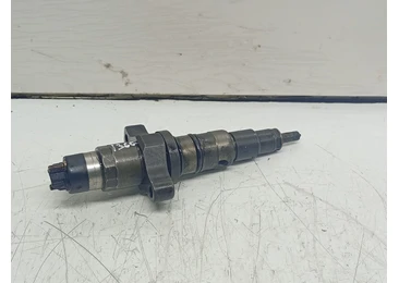 Injector 2830957 IVECO Eurocargo 2 (2002 - 2015) 3.9 d F4AE0481