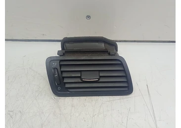 Grila ventilatie bord 3C1819702 Volkswagen Passat B6 (2005 - 2010) CBBB