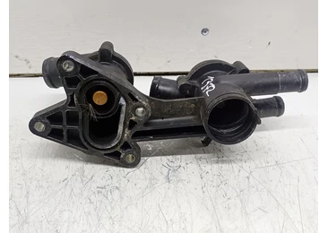 Carcasa termostat 03c121118D Volkswagen Golf 6 (2008 - 2015) CAXA