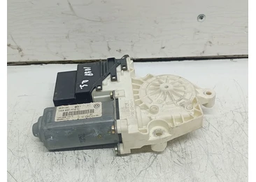 Motoras geam dreapta spate 1k0959704C Volkswagen Golf 5 (2003 - 2009) 1.9 tdi BKC