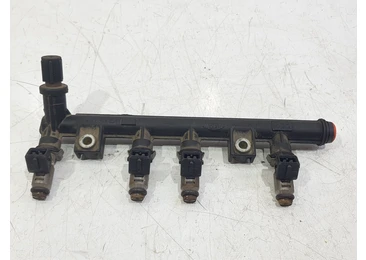Rampa injectoare 3219018301 Fiat Punto 2 (facelift) (2003 - 2009) 1.2 benzina 188a4000