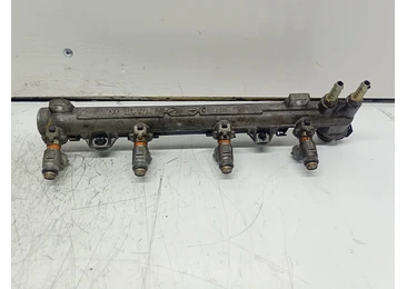 Rampa injectoare 036133319A Volkswagen Golf 4 (1997 - 2006) AXP