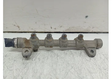 Rampa injectoare 55215208 Fiat Doblo 2 (2009 - 2015)