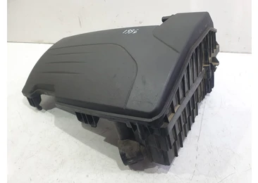 Carcasa filtru aer 8200517765 Renault Clio 3 (facelift) (2009 - 2012) 1.2 benzina d4f740