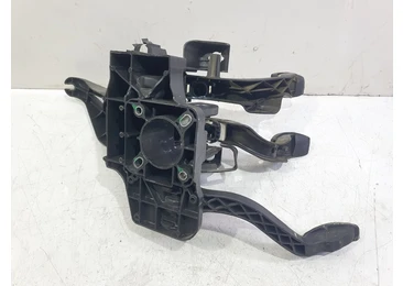 Pod pedalier 3801880158 Fiat Punto 2 (facelift) (2003 - 2009) 1.2 benzina 188a4000