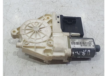 Motoras geam dreapta spate 827306548r Renault Megane 3 (2008 - 2014) 1.5 dci K9K636