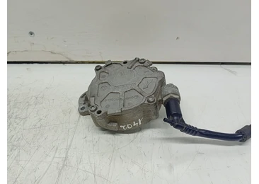 Pompa vacuum 03L145100 Volkswagen Passat CC 1 (2008 - 2012) 2.0 TDI CBAB
