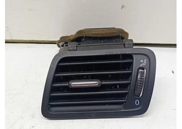 Grila ventilatie bord 3c1819701E Volkswagen Passat CC 1 (2008 - 2012) 2.0 TDI CBAB