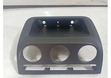 Ornament bord 5m0819422 Volkswagen Golf Plus 1 (2004 - 2009) 1.4 tsi BMY