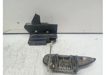 Broasca dreapta fata 825022281RG Dacia Sandero 2 (2013 - 2016)