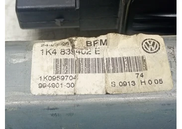 Motoras geam dreapta spate 1k0959704 Volkswagen Golf 5 (2003 - 2009) - miniatura 4