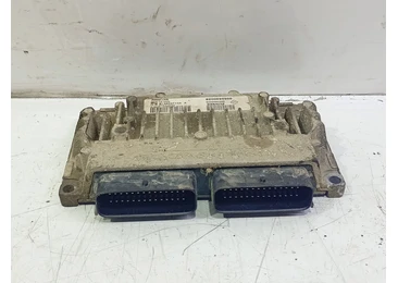 Calculator motor ECU 8200695968 Renault Scenic 2 (facelift) (2006 - 2010) 1.9 tdci F9Q803