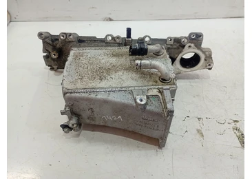 Radiator intercooler 04l129766ak v100 Volkswagen Golf 7 (2012 - 2017) 1.6 tdi cxxa