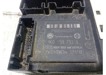 Motoras geam dreapta fata 1k0959793G Volkswagen Golf 5 (2003 - 2009) - miniatura 3