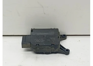 Motoras clapeta mixaj aer 0132801362 Volkswagen Golf 5 (2003 - 2009)