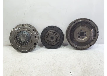 Kit ambreiaj volanta cu masa simpla 04L141025f Volkswagen Golf 7 (2012 - 2017) 1.6 tdi cxxa
