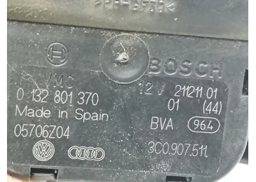 Motoras clapeta mixaj aer 0132801370 Volkswagen Passat B6 (2005 - 2010) - miniatura 3