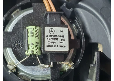 Fata usa stanga spate Mercedes Benz GLA-Class X156 (2013 - 2017) - miniatura 3