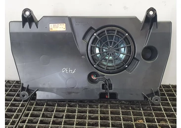Subwoofer a2468200002 Mercedes Benz GLA-Class X156 (2013 - 2017) OM651.930