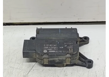 Motoras clapeta mixaj aer 0132801362 Volkswagen Golf 5 (2003 - 2009)