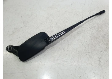 Brat stergator parbriz stanga a1768200144 Mercedes Benz GLA-Class X156 (2013 - 2017) 2.2 cdi OM651.930