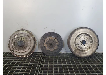 Kit ambreiaj volanta cu masa dubla av61-7563-cc Ford Focus 3 (2011 - 2015) 1.6 tdci T3DA