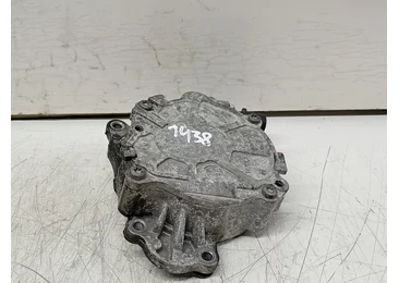 Pompa vacuum 03L145100 Volkswagen Passat B6 (2005 - 2010) CBBB