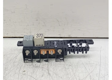 Panou sigurante 8L0941822A Volkswagen Passat B5.5 (facelift) (2000 - 2005) 1.9 tdi AVB