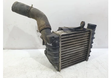Radiator intercooler 6q0145804a Skoda Fabia 6Y (facelift) (2004 - 2007) 1.4 tdi BNM