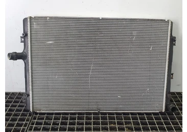 Radiator apa 3c0121253q Volkswagen Passat B6 (2005 - 2010) 2.0 tdi CBBB