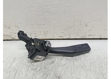 Maneta semnalizare 1k0953513 Volkswagen Golf 5 (2003 - 2009) 1.9 tdi BKC