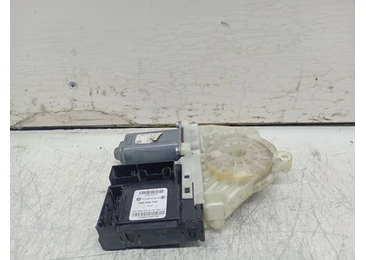 Motoras geam stanga fata 5K0959793 Volkswagen Golf 6 (2008 - 2015)